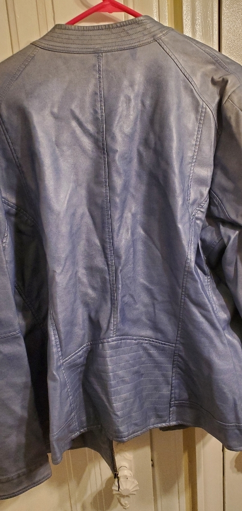 Jacket - Picture 3 of 3